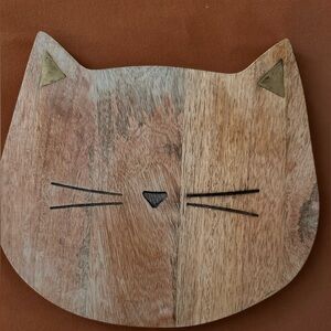 Urban Outfitters Cat Charcuterie Board